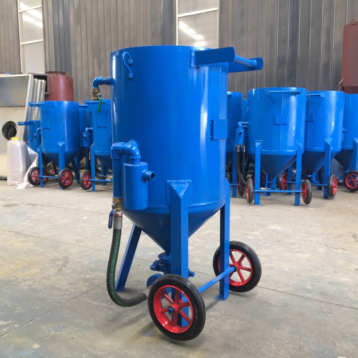 喷砂罐移动式小型喷砂罐除锈抛光翻新干湿两用喷砂机户外