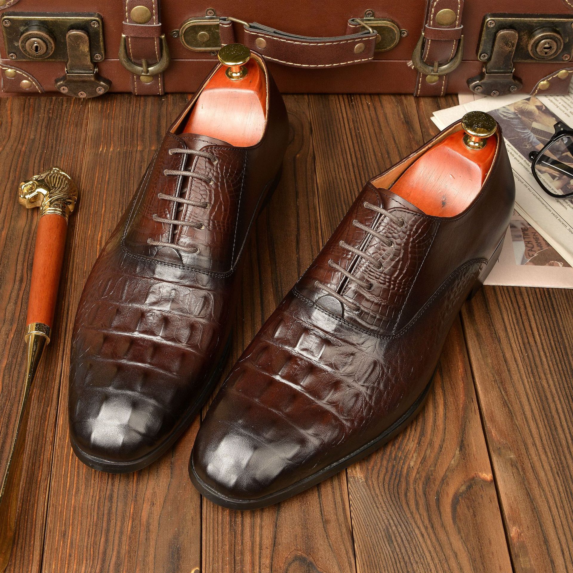 一件代发跨境大码鞋鳄鱼花纹牛津鞋男商务正装潮鞋结婚皮鞋男