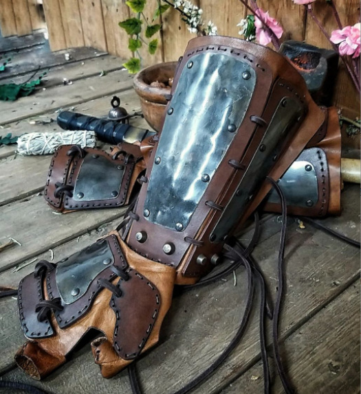 欧洲中世纪武士pu皮系带护腕手套舞台剧表演cosplay摄影写真道具