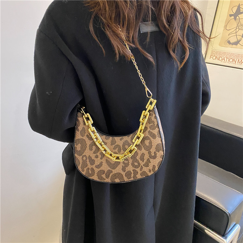 Women's Bag New 2021 Autumn and Winter Fashion Trending Popular Design Texture Leopard Print Underarm Bag Shoulder Handbag