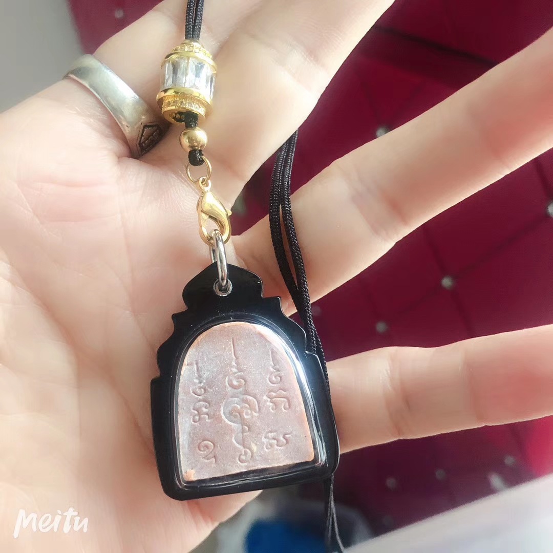 泰国佛牌 龙婆湍 龙普湍 一期掩面佛