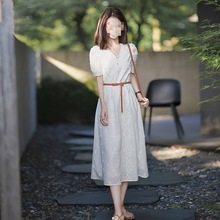 夏装2023新款高端优雅超仙女裙子港味设计气质白色蕾丝收腰连衣裙