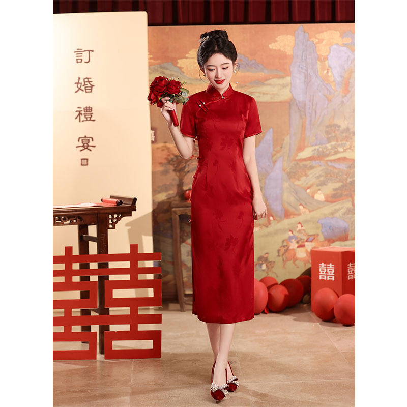 新娘红色中式订婚礼服连衣裙回门年轻便装结婚高级改良旗袍敬酒