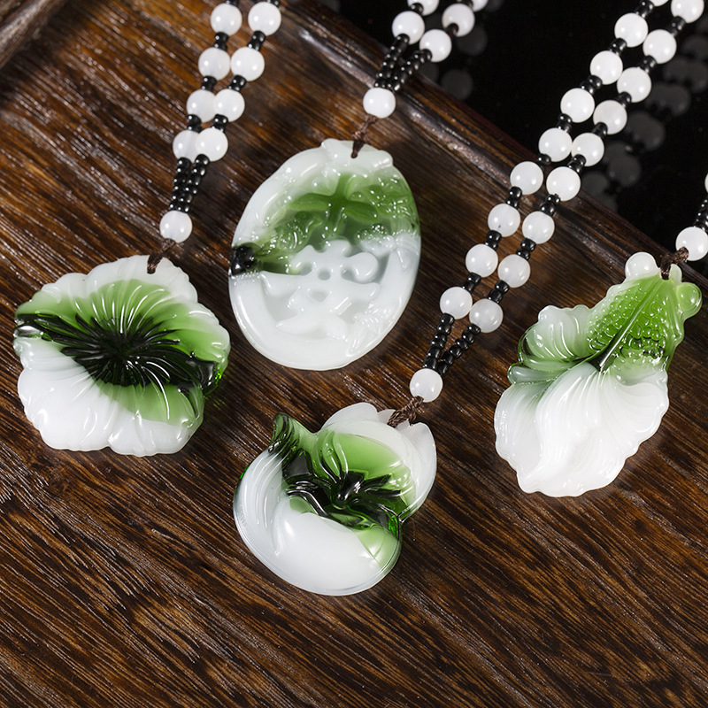绿白玉髓佛挂件观音百搭项链毛衣链平安锦鲤景区地摊热销吊坠礼物