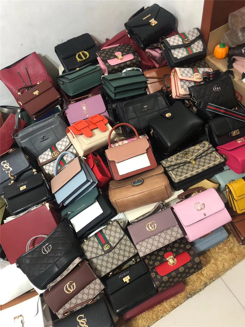 厂家批发外贸尾货处理女包地摊供货女士时尚单肩包手提包直播货源