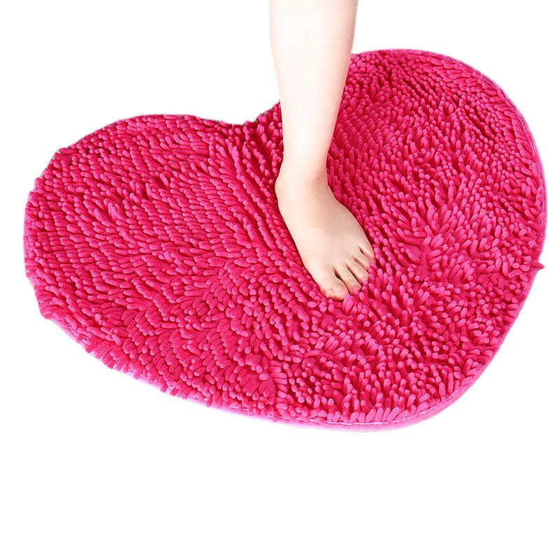 Chenille Heart-Shaped Floor Mat Wedding Room Love Bathroom Water-Absorbing Non-Slip Mat Bedroom Bedside Door Mat Wholesale