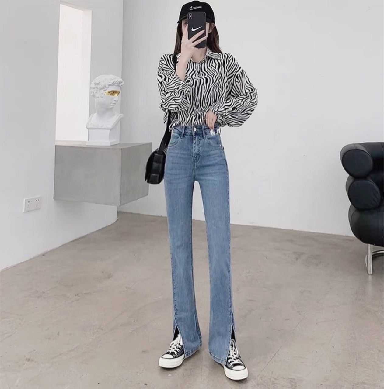 28232品牌高腰高弹力直筒开叉拖地牛仔裤港风新款修身显瘦微喇裤