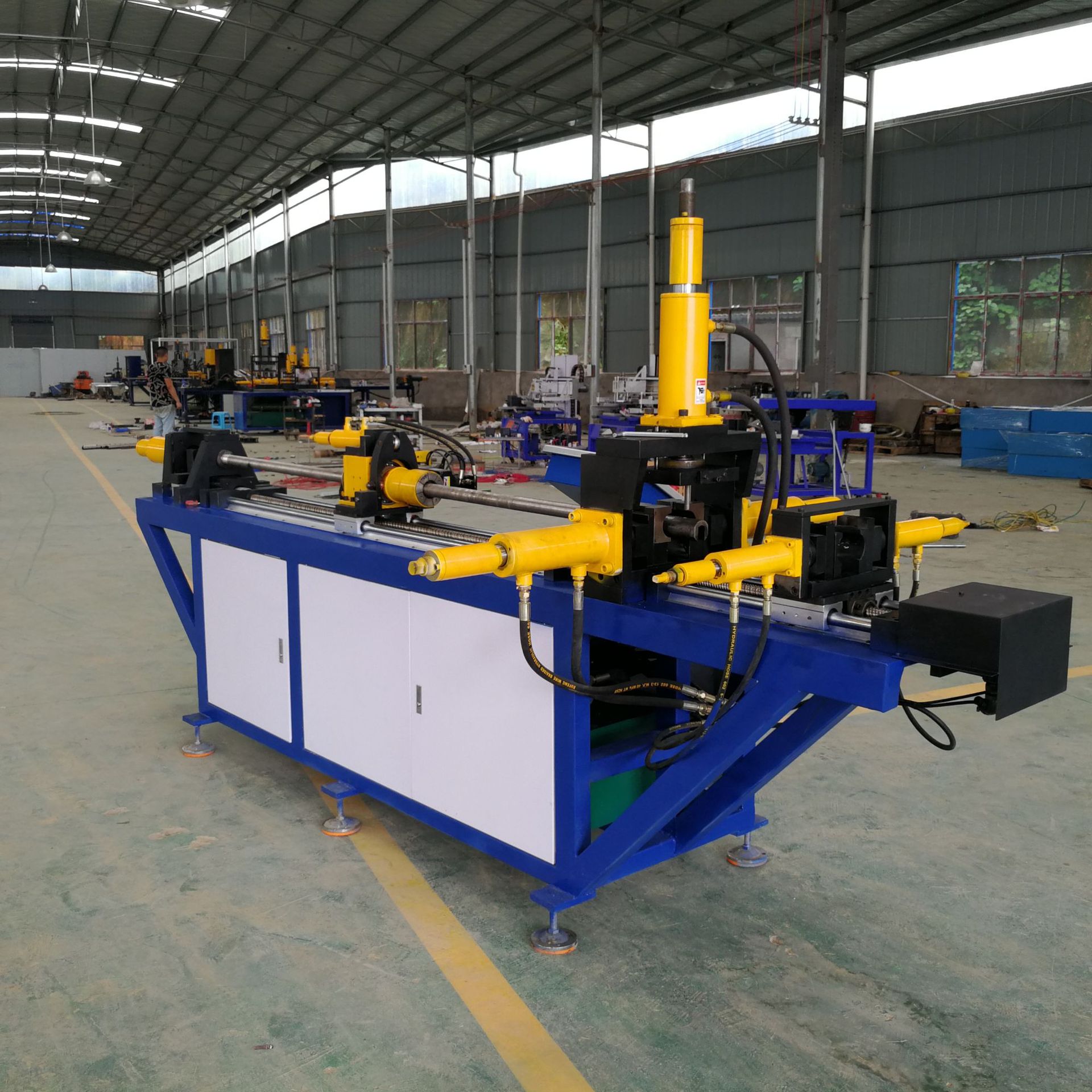 供应304不锈钢水表立柱冲孔翻边机 304不锈钢水表立柱冲孔拉伸机