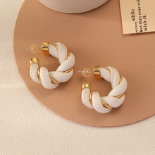 法式复古皮质麻花缠绕编织耳环高级感欧美风时尚轻奢银针耳圈耳饰