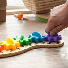旋转齿轮玩具1-3岁儿童益智扭扭螺丝联动 锻炼手指灵活拼装忙碌板