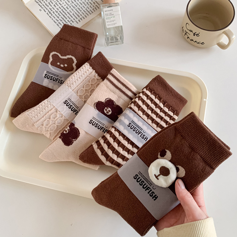 袜子女中筒袜秋冬新款加厚保暖女士袜子卡通咖色小熊羊绒袜子女