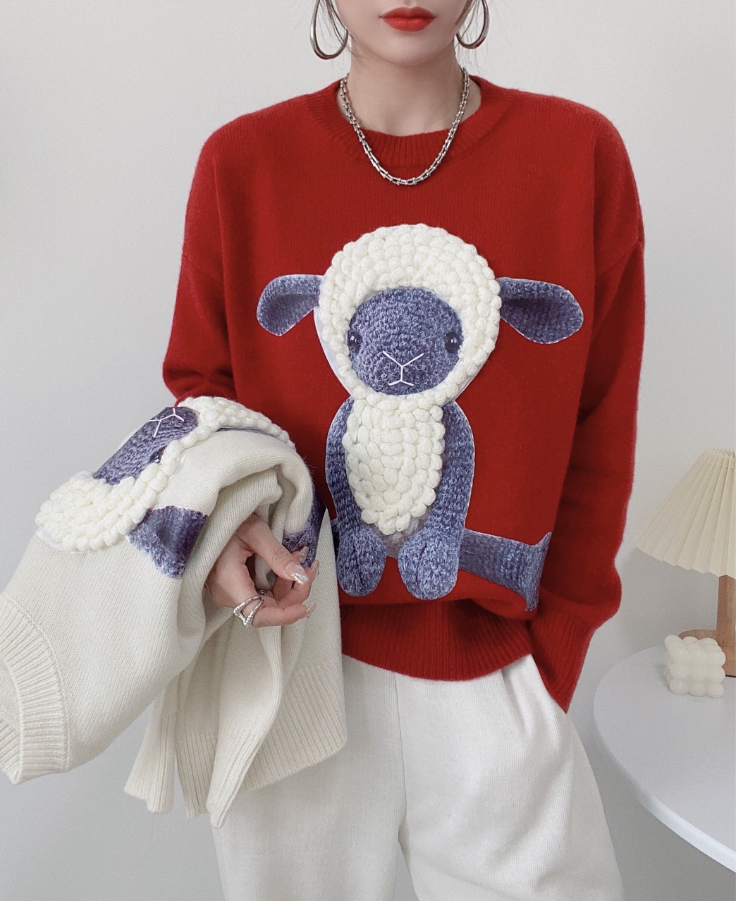 秋冬新款长袖圆领全羊毛毛衣 卡通羊刺绣宽松减龄百塔羊毛衫