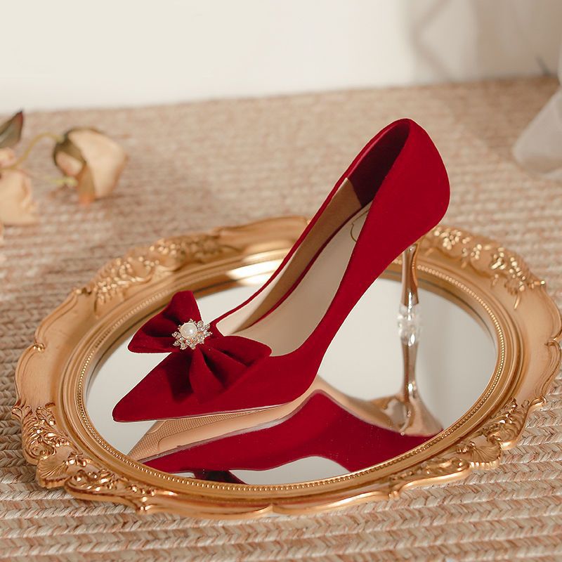 婚鞋红酒红色秀禾2022年新款夏季细跟绒面高跟鞋女结婚中式新娘鞋