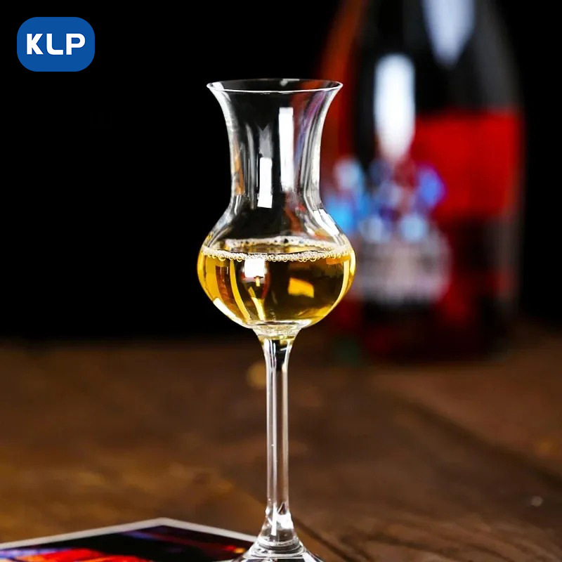 网红ins郁金香甜酒杯试酒杯威士忌闻香杯冰酒杯高脚香槟杯烈酒杯