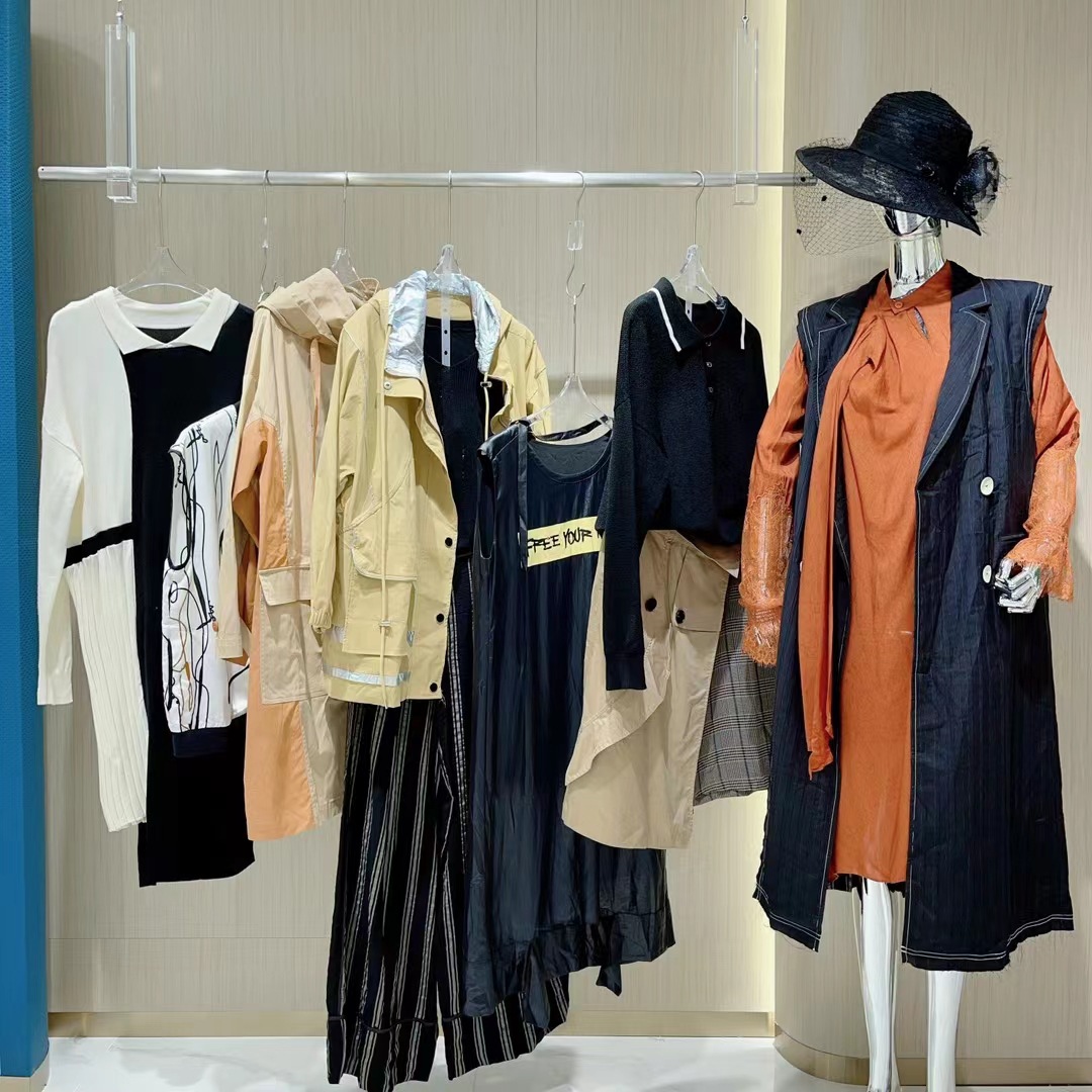 尤西子24春季品牌折扣女装直播实体一手货源专柜撤柜剪标服装清仓