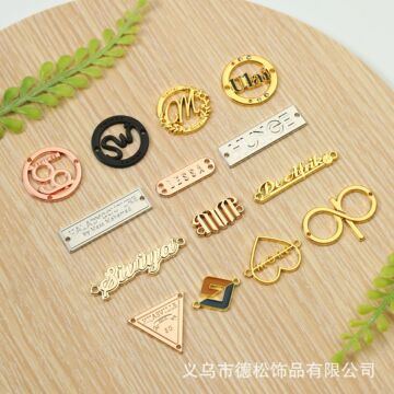 锌合金电镀字母logo商标标牌 长方形点漆箱包手袋服饰金属标牌