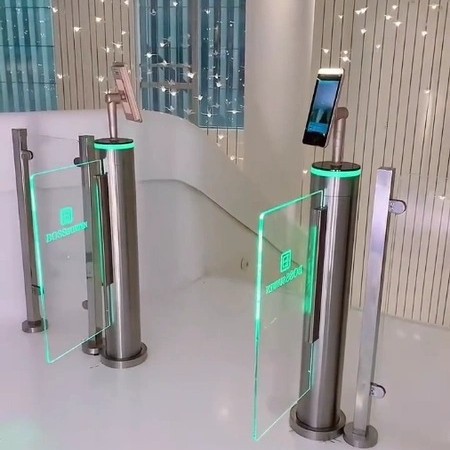 人脸圆柱速通门高档会所人行通道闸银行进出口闸机高端防撞摆闸机