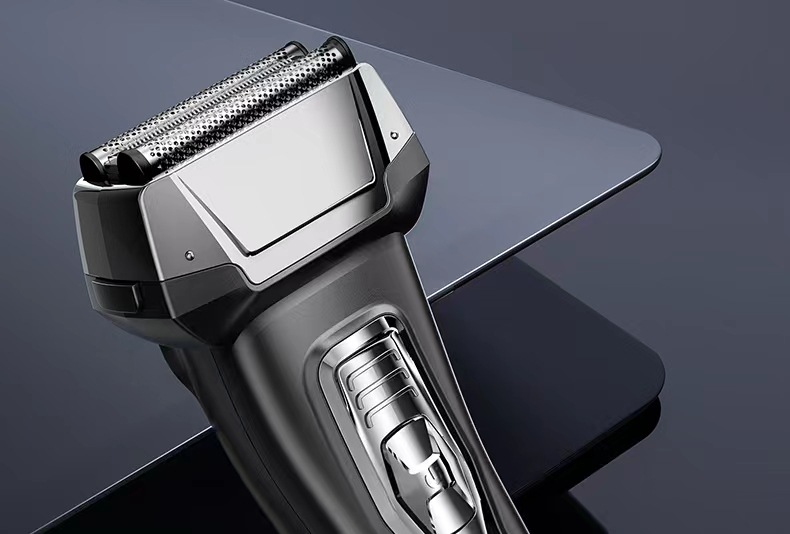 朗威往复式三头电动剃须刀rs725大功率5w全身水洗剃须刀带修鬓刀