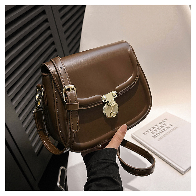 High Sense Special-Interest Design Underarm Bag Versatile Women's Bag 2023 New Spring and Summer Fashion Saddle Bag Shoulder Messenger Bag