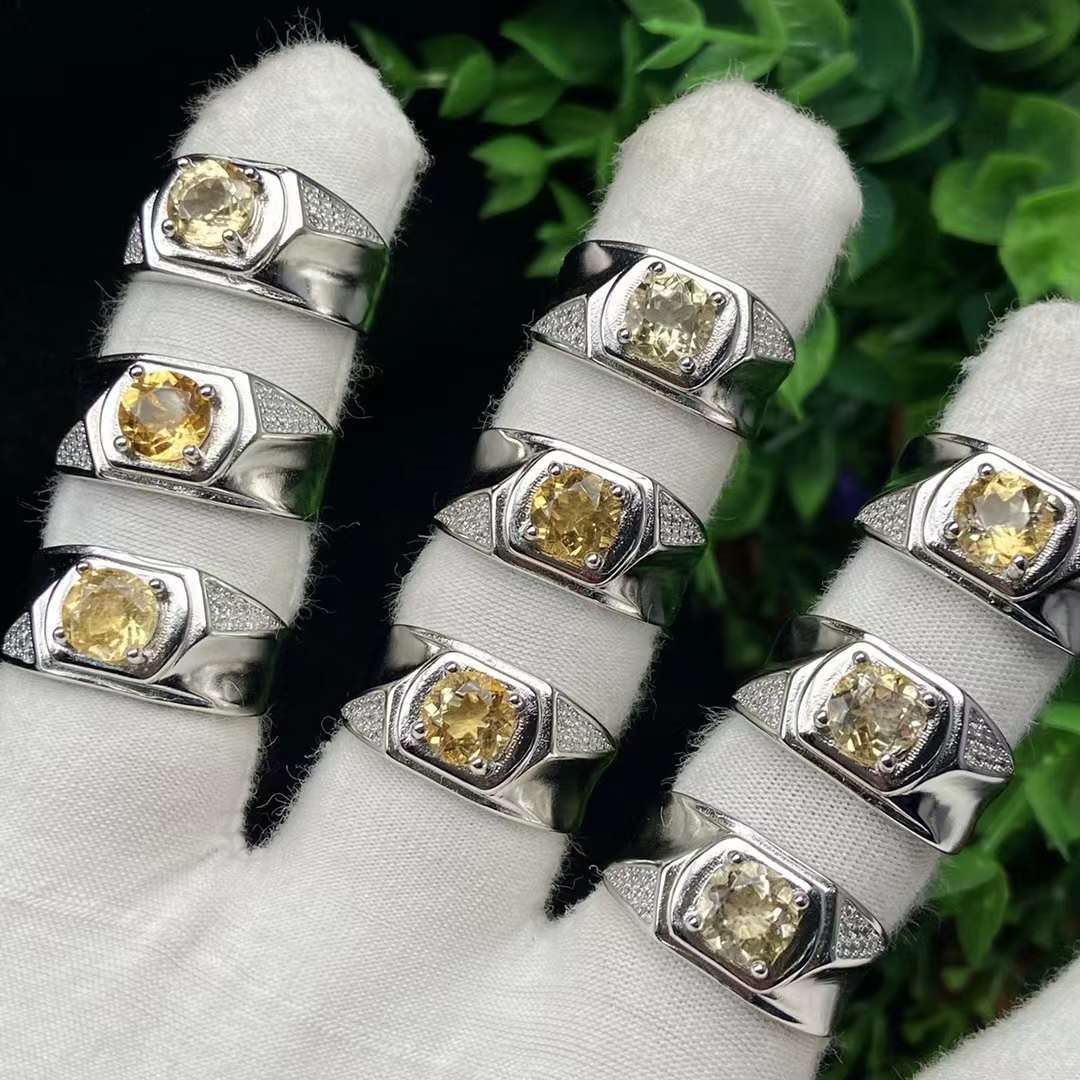 爆款天然切面黄水晶男戒活豪华镶嵌款式时尚简洁大方可塘彩宝批发