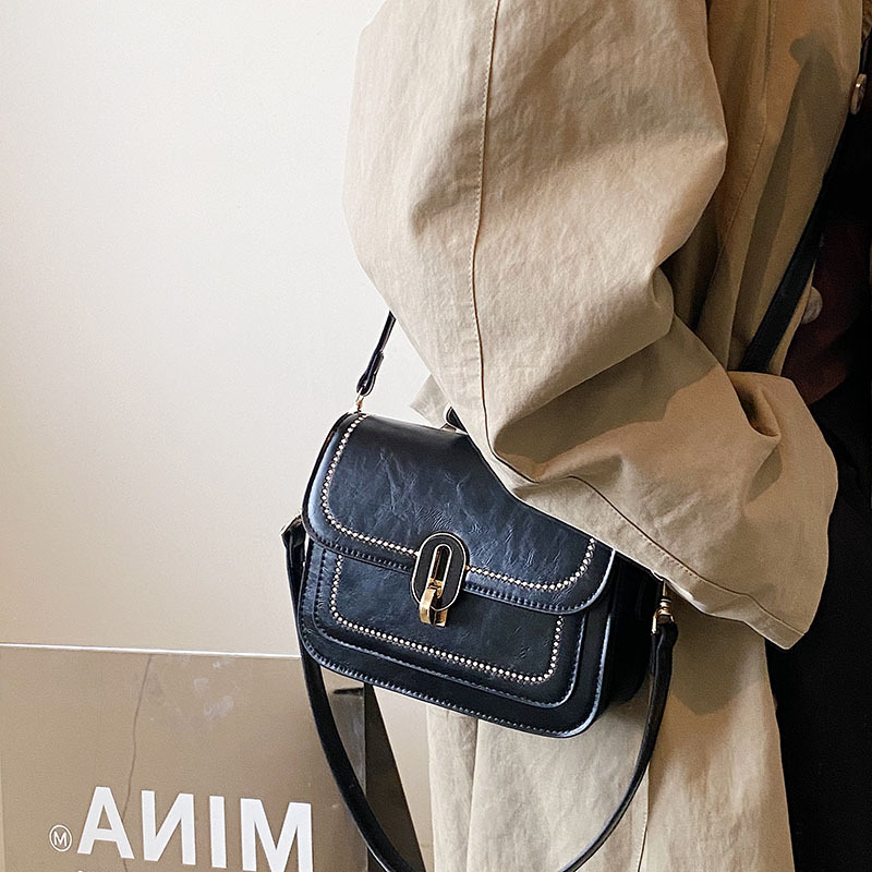 Fall 2022 New Fashion Trendy Shoulder Bag Simple Casual Underarm Bag Simple Solid Color Crossbody Bag Small Square Bag