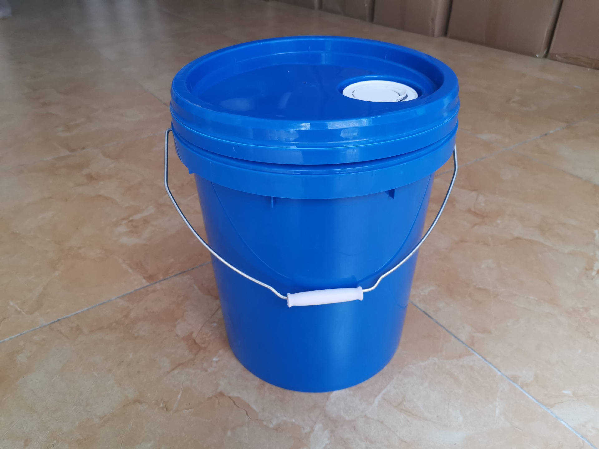 现货18升加厚绿色润滑油桶 18l洗车液桶油脂包装桶 液压油塑料桶