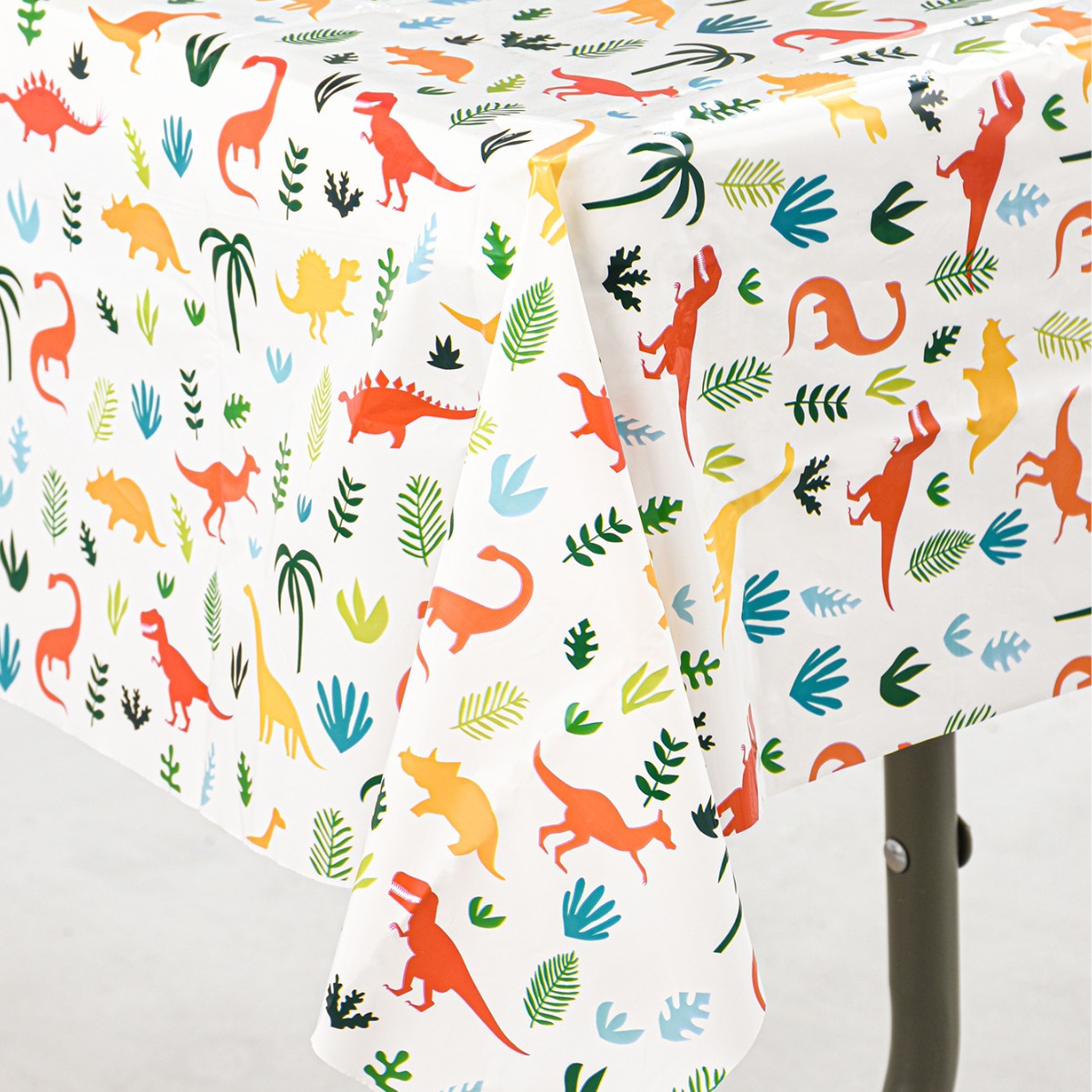 亚马逊新款 水彩恐龙一次性桌布 男孩生日派对装饰场景布置用品