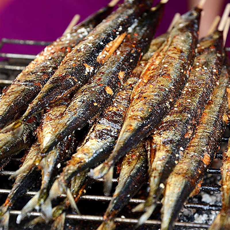 秋刀鱼新鲜冷冻烧烤整箱秋刀鱼即食整条秋多鱼冰冻鱼刀秋鱼商用