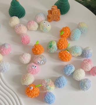 diy灰尘精灵手工毛毛球小红书同款洞洞鞋彩色鞋口配件羊羔毛绒球