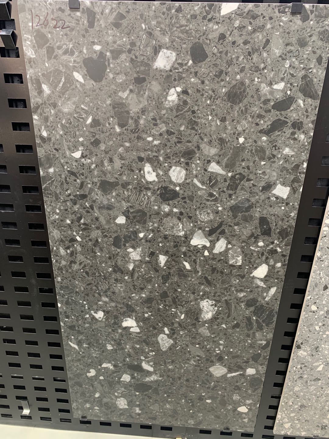 淄博尚品砖家陶瓷有限公司12年领骄者品牌相似通体仿古砖山东瓷砖600x