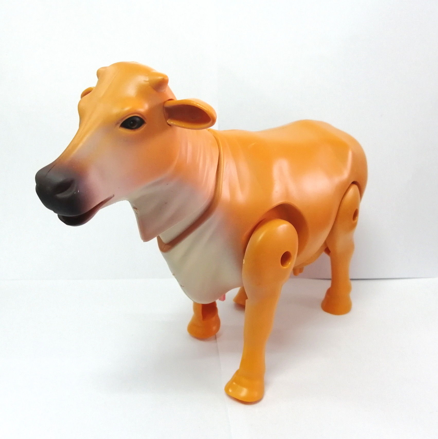 【乐美玩具】电动仿真牛叫声黄牛带灯 儿童过家家玩具批发