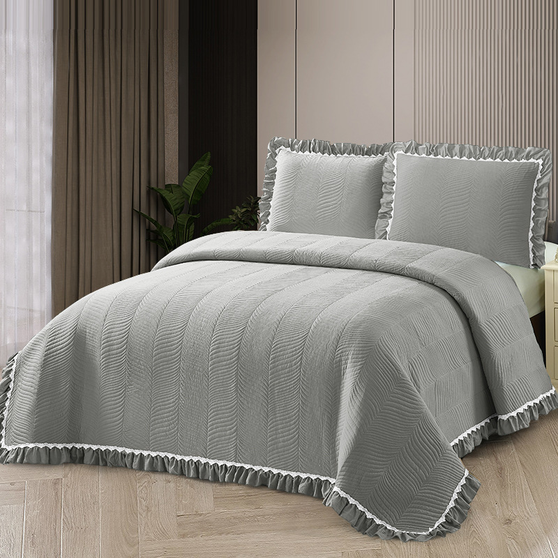 factory direct sales airable cover quilting embroidery bedspread computer embroidery bedding three sets four seasons universal