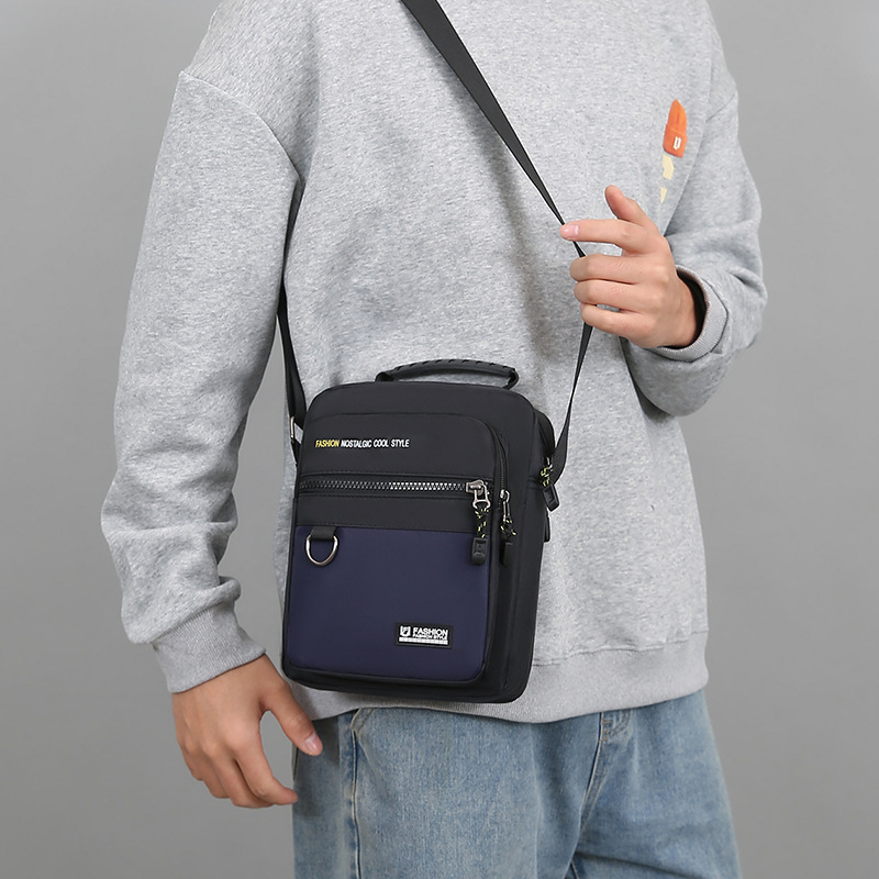 2023 New Men's Messenger Bag Korean Style Simple Outdoor Sports Casual Men's Bag Trendy All-Match Portable Shoulder Bag