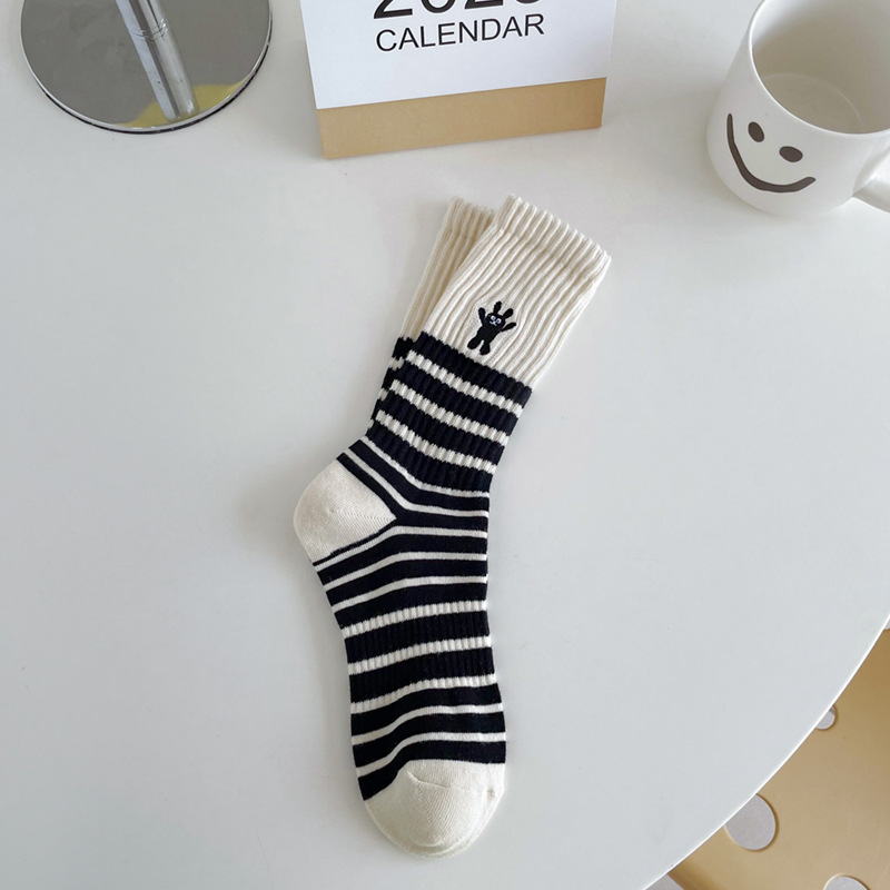 Suxinaimin Autumn and Winter New Striped Socks Women's Embroidered Bear Fashion Bunching Socks Korean Style All-Matching Tube Socks