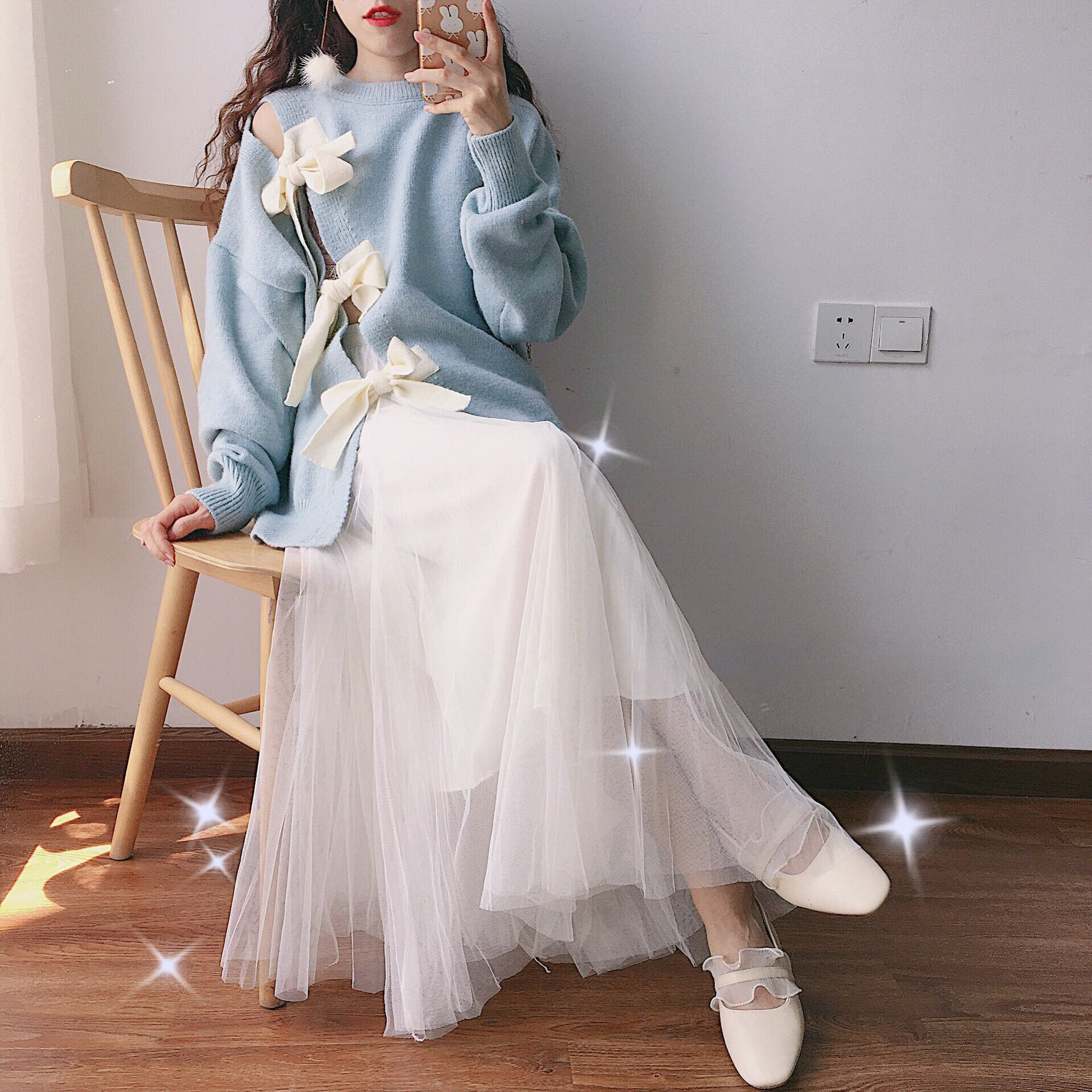 秋季蓬蓬裙上衣搭配图片