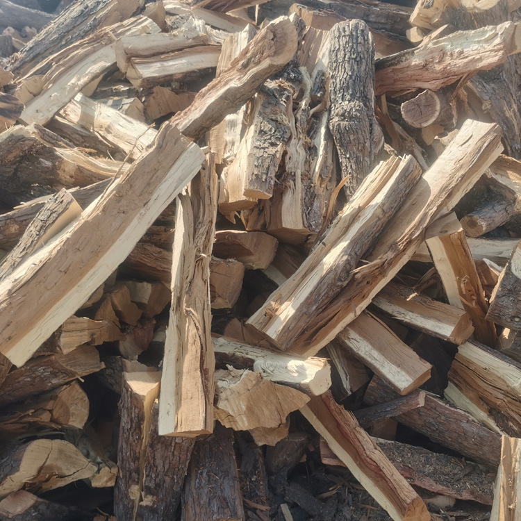 供应枣木原木枣木劈柴烤全羊用果木炭壁炉加温用枣木原木取暖原木