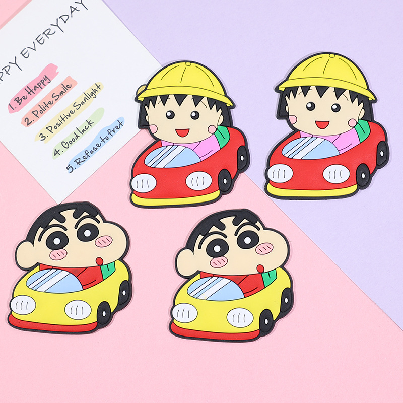 开车小丸子小新PVC软硅胶卡通配件DIY收纳盒贴片洞洞拖鞋花扣装饰