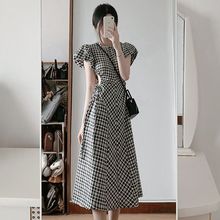 2024夏季新品高级感镂空露腰裙子设计感格子泡泡袖连衣裙法式仙女