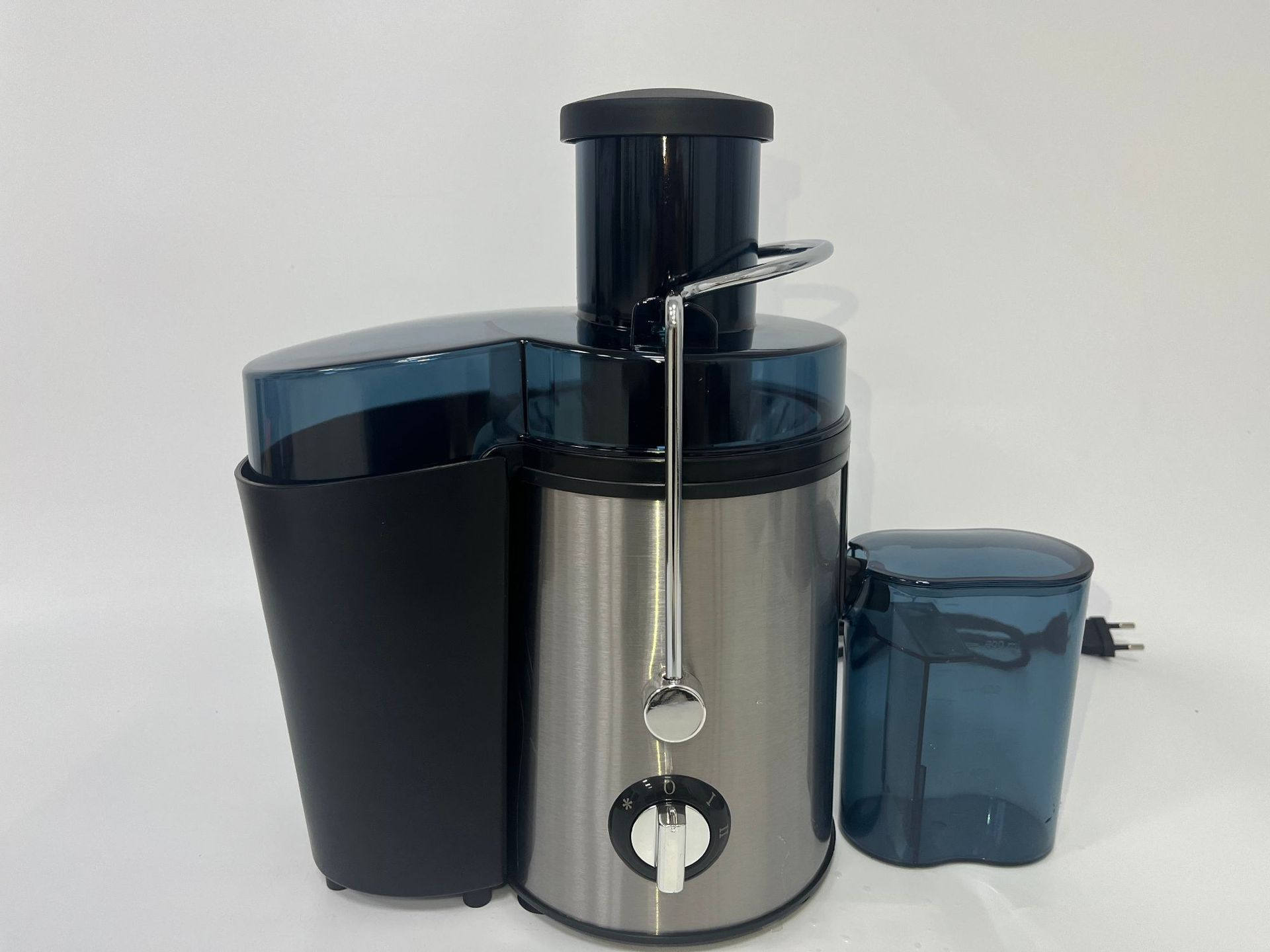 Cross-Border Juicer British and American European Standard Blender Multi-Function Centrifugal Juicer Large Diameter Fruit Slag Juice Separation