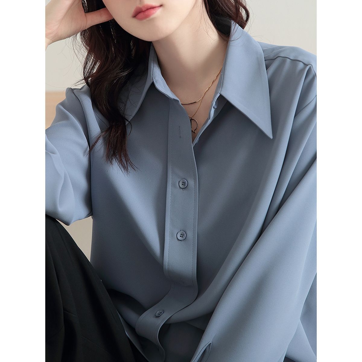 盐系雾霾蓝衬衫女宽松设计感小众免烫垂感长袖港风复古衬衣外套秋