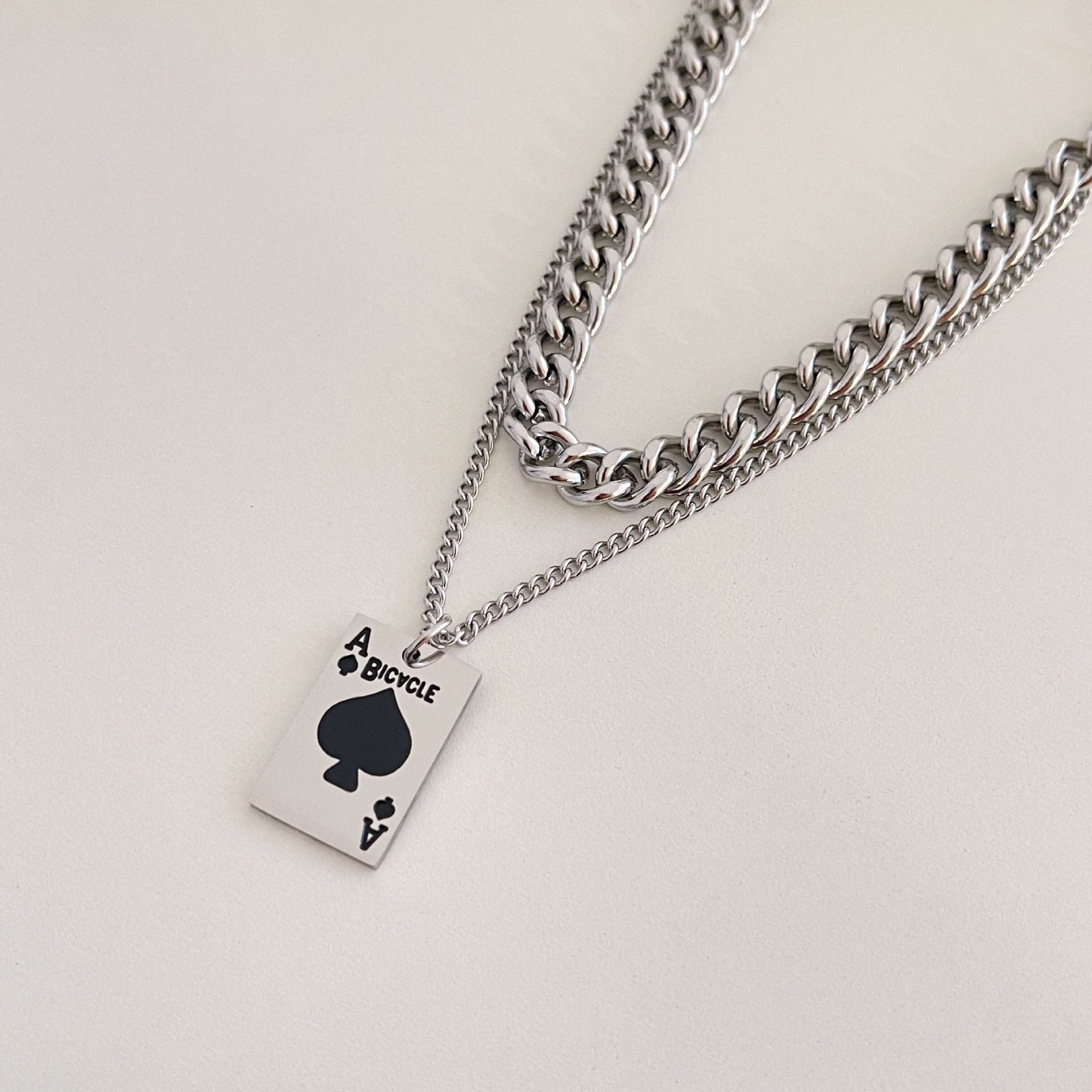 小众冷淡风黑桃a扑克牌双层叠戴古巴钛钢项链 情侣嘻哈个性毛衣链