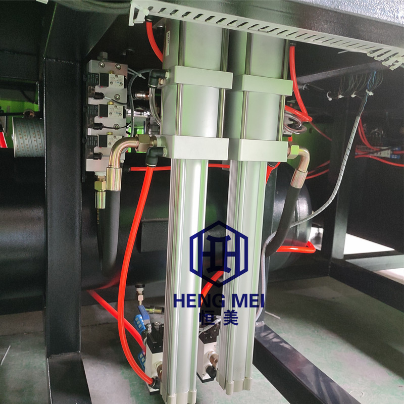 恒美全自动吹瓶机广口吹瓶机半自动吹瓶机洗手液易拉罐吹瓶机