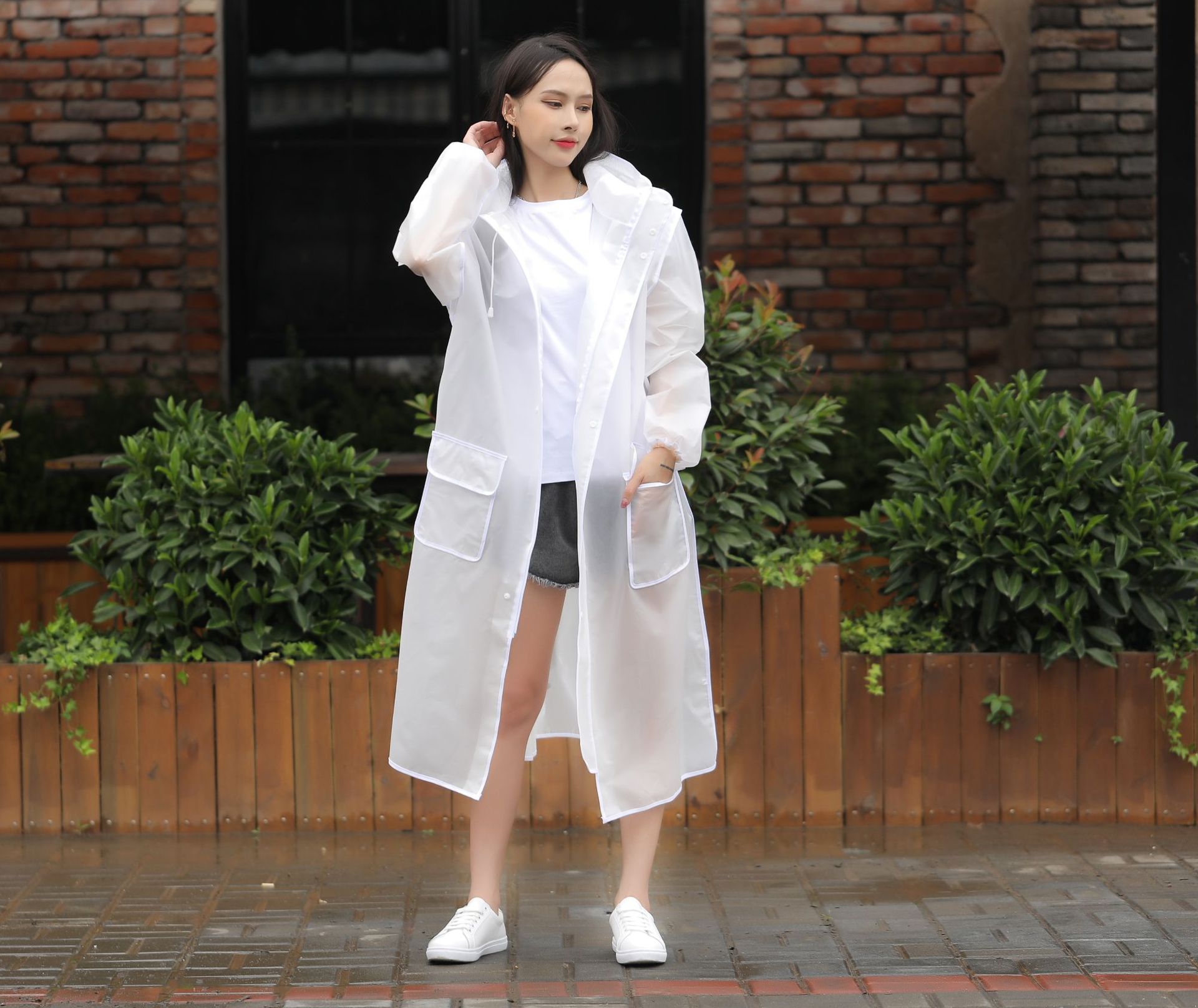 双帽檐加长连体雨衣 成人轻便式eva雨衣背包款口袋拉链徒步雨披