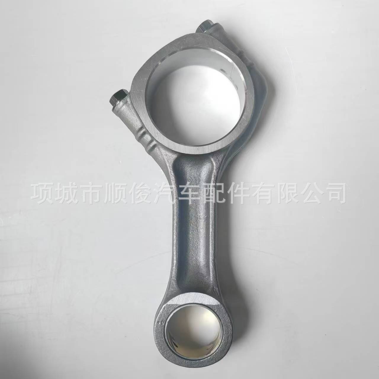 现货适用于 菲亚特 依维柯 f4a f1c 6136 6931 504341496 连杆