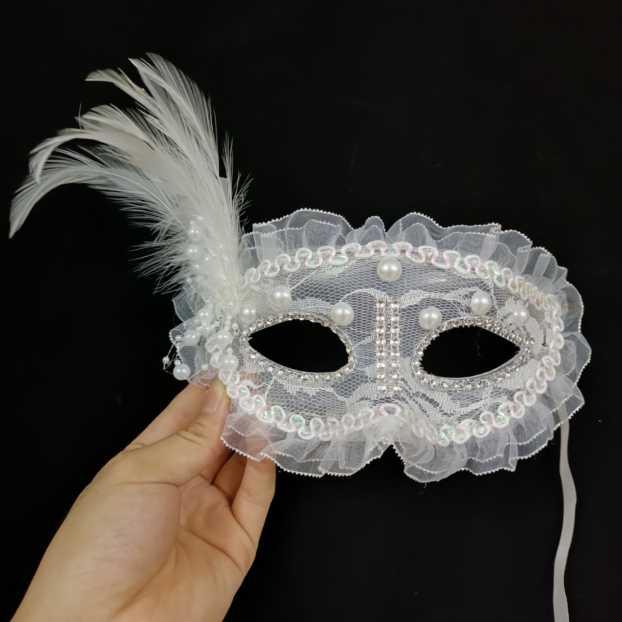 Halloween School Performance All White Transparent Snowyprincess Children's LED Luminous Children's Stall Mask Wholesale