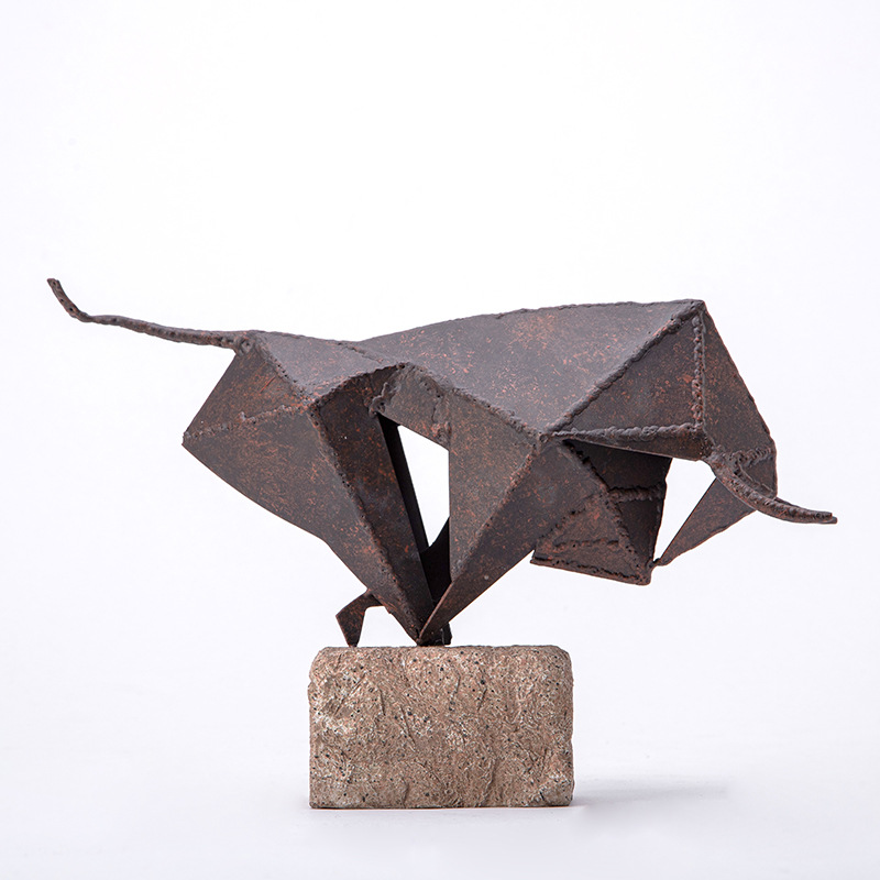 新品创意铁艺折纸牛摆件 生肖牛动物金属工艺品 简约古朴质感饰品
