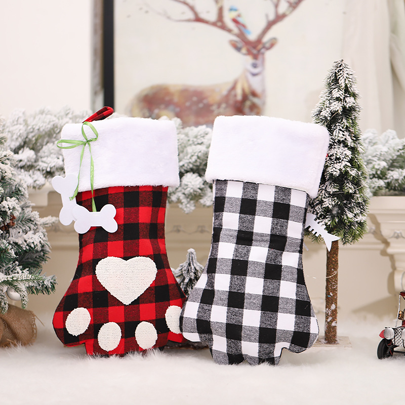 Christmas Creative Black and White Plaid Dog's Paw Socks Christmas Tree Gift Bag Candy Bag Pendant Christmas Tree Decoration Accessories