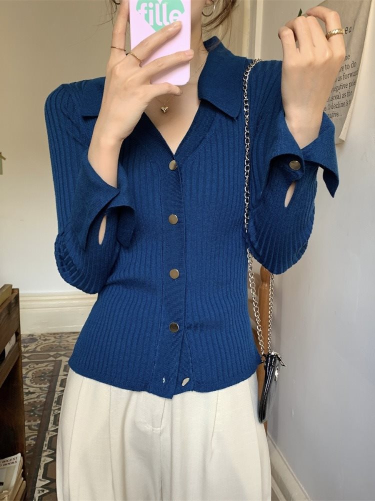 深蓝色翻领针织开衫女小香风毛衣内搭修身显瘦小众喇叭袖上衣秋冬