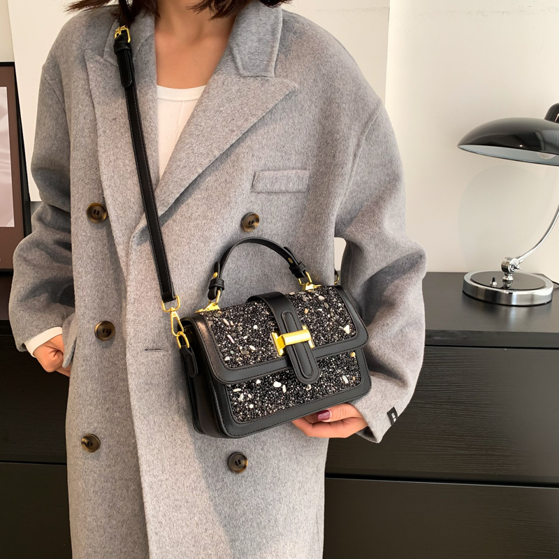 Women's Bag 2022 Winter New Fashion Sequined Shoulder Crossbody Fashion Simple Texture Western Style Portable Classy Small Square Bag