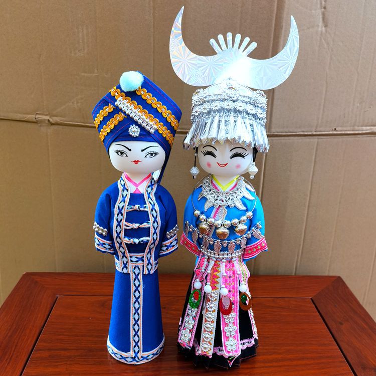 儿童玩偶 木偶 娃娃 少数民族娃娃 苗族娃娃 大木头娃娃